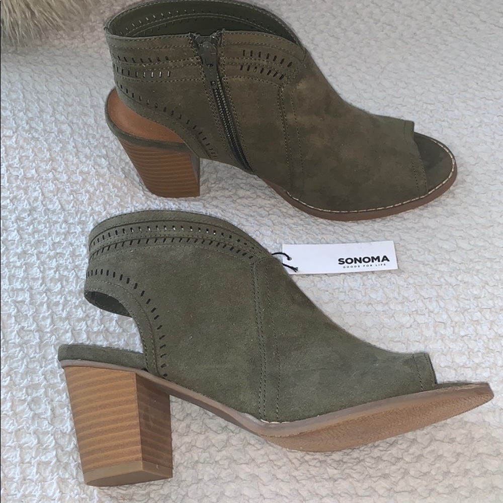 Suede open toed booties
